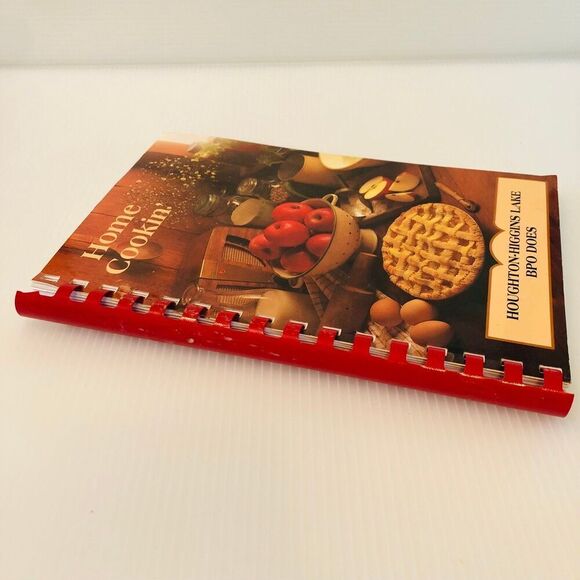 Vintage 90s Cookbook "Home Cookin' Houghton-Higgins Lake BPO Does" - Picture 9 of 10
